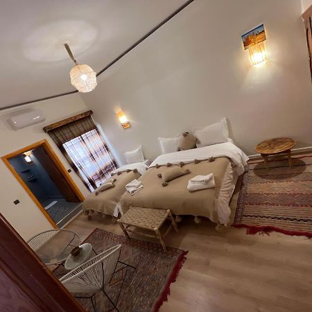 Hôtel Soleil Bleu à Boumalne Extérieur photo