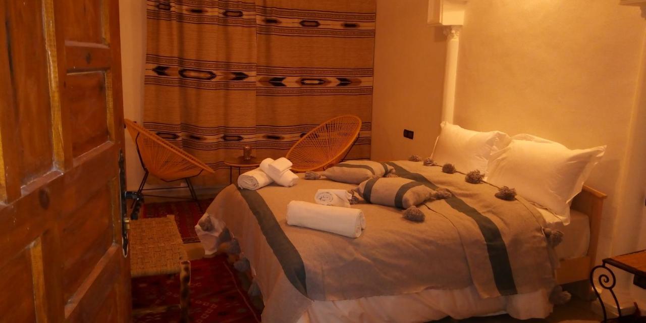 Hôtel Soleil Bleu à Boumalne Extérieur photo